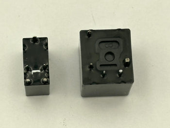 Fiat 500 Headlamp/washer Repair Relay kit (2 relays)1x G8N – 1H and 1x EP1 – B3G1S